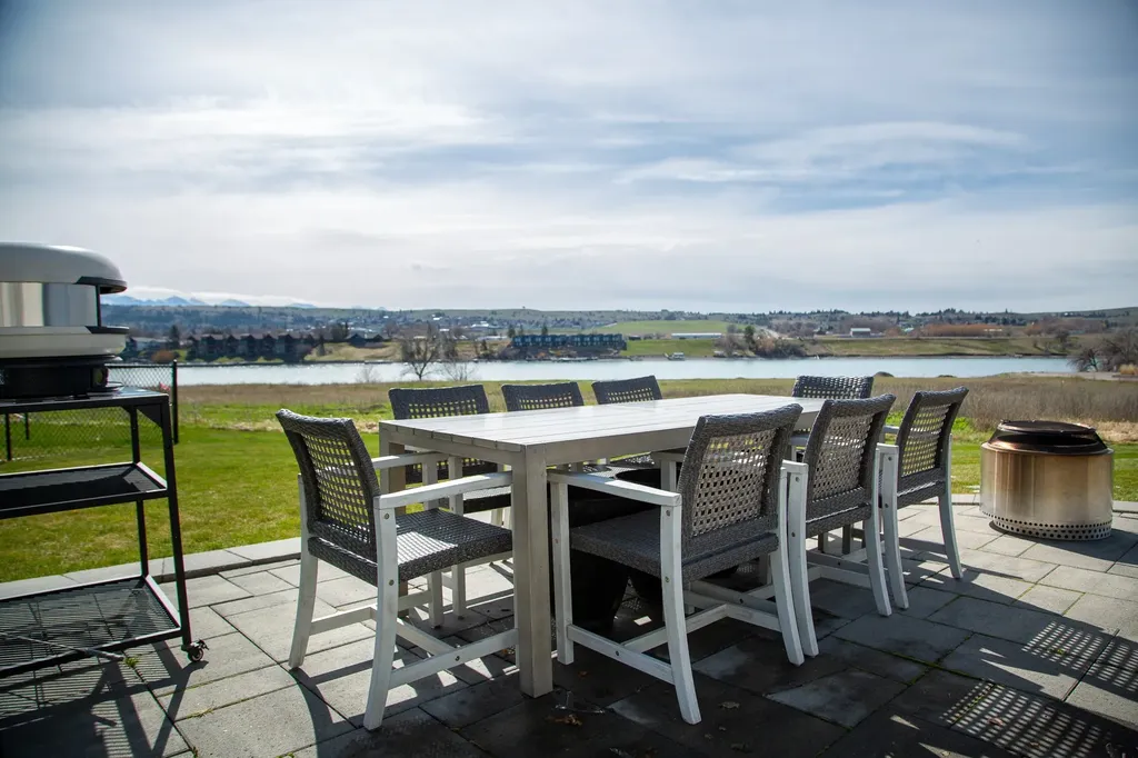 9 Regatta Road Polson MT 59860