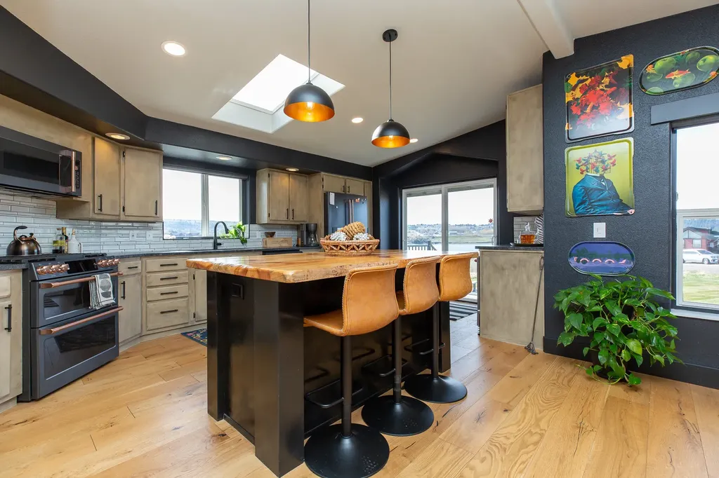 9 Regatta Road Polson MT 59860