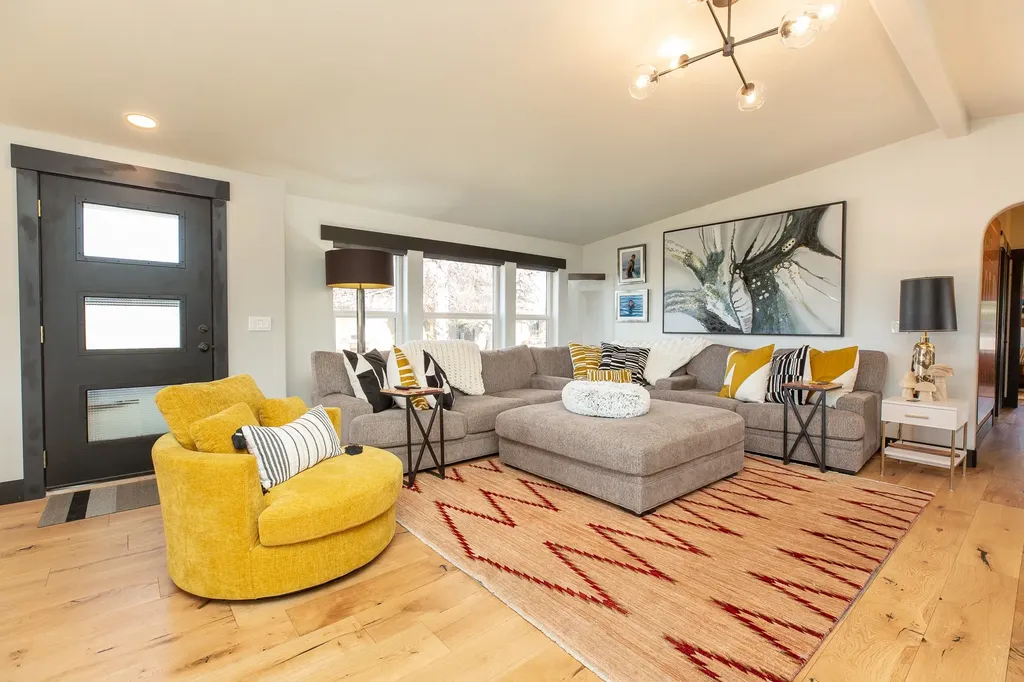 9 Regatta Road Polson MT 59860