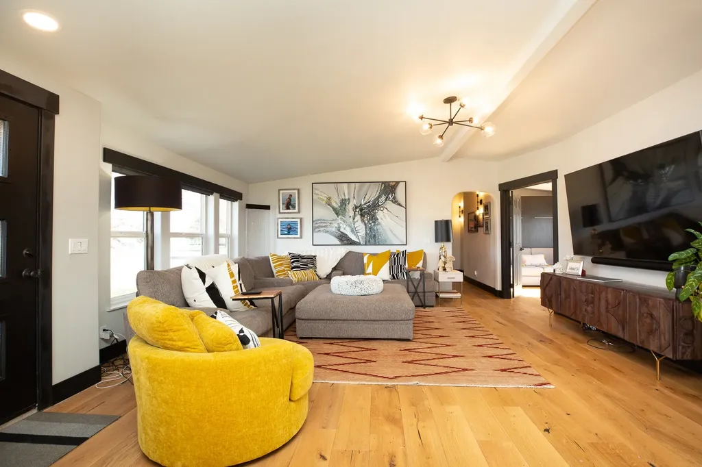 9 Regatta Road Polson MT 59860