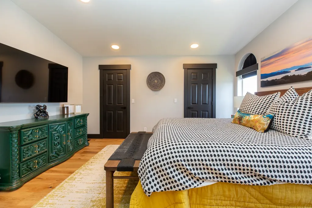 9 Regatta Road Polson MT 59860
