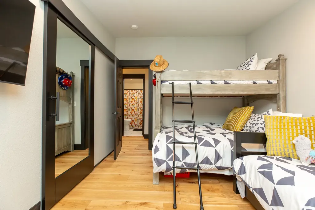 9 Regatta Road Polson MT 59860