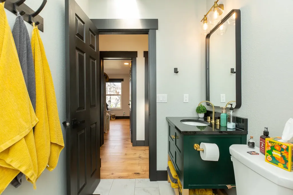 9 Regatta Road Polson MT 59860