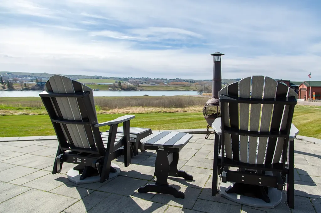 9 Regatta Road Polson MT 59860