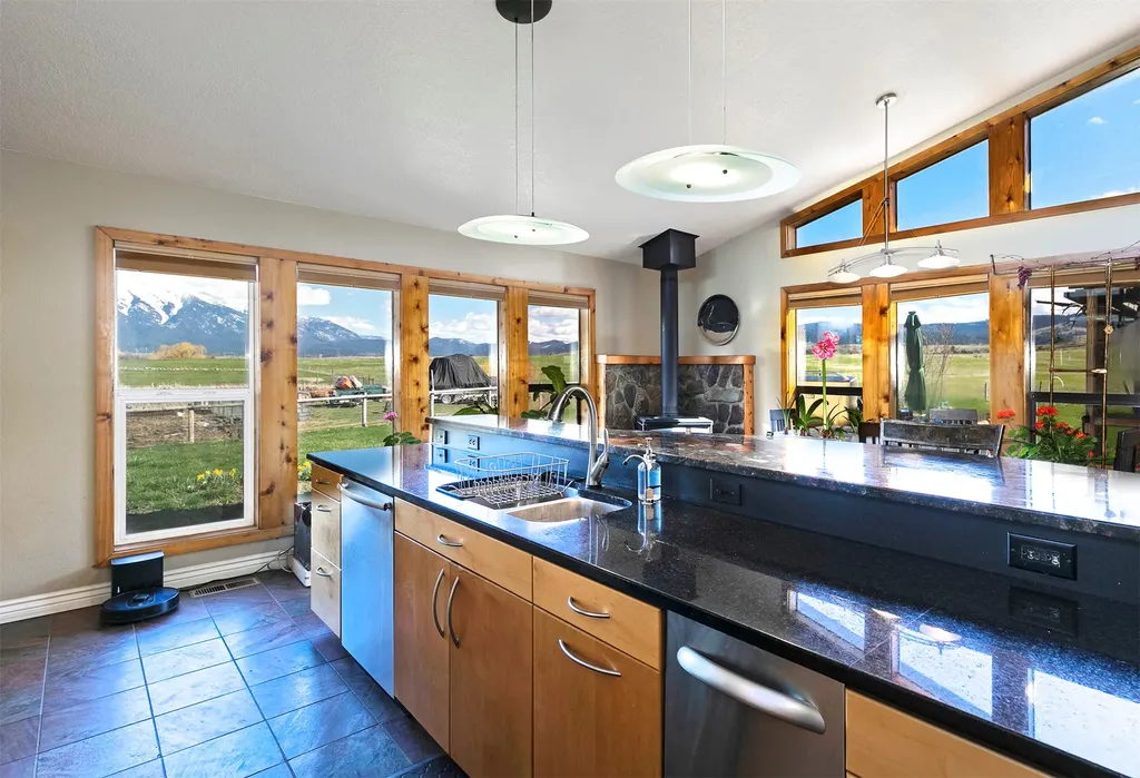 61830 Old Freight Road St Ignatius MT 59865