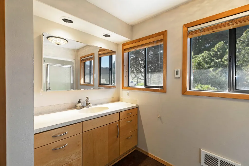 61830 Old Freight Road St Ignatius MT 59865