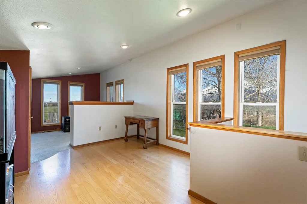 61830 Old Freight Road St Ignatius MT 59865