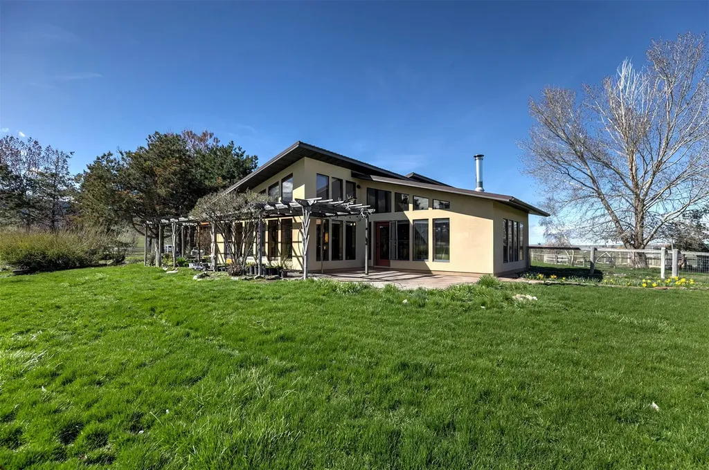 61830 Old Freight Road St Ignatius MT 59865