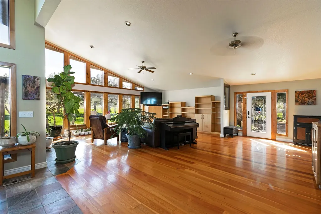 61830 Old Freight Road St Ignatius MT 59865