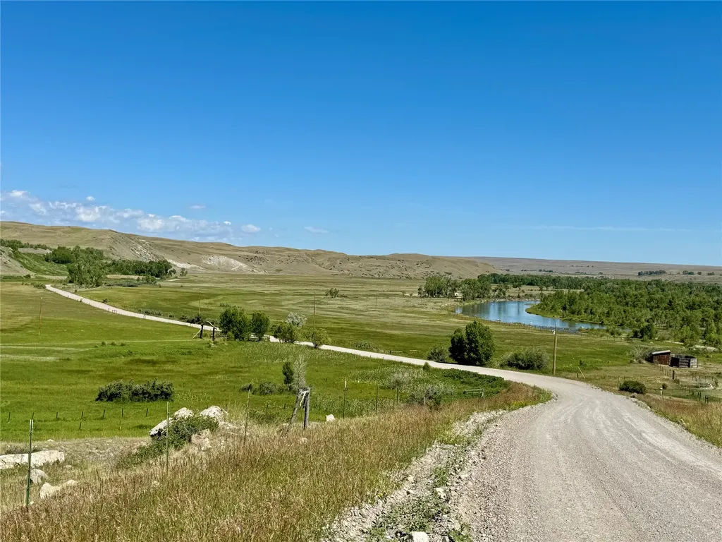85 W Bitterroot Lane Augusta MT 59410