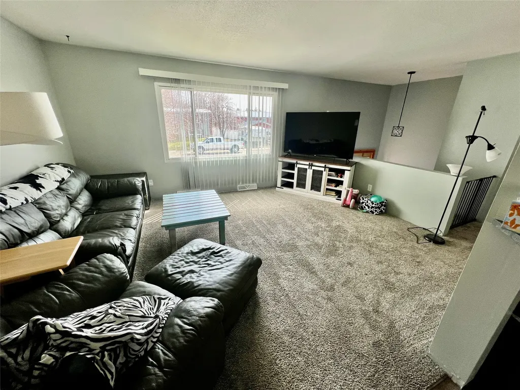 3006 Carmel Drive Great Falls MT 59404