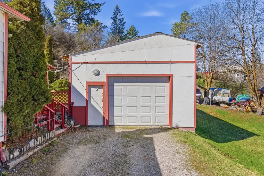 56 Battle Hollow Avenue Somers MT 59932