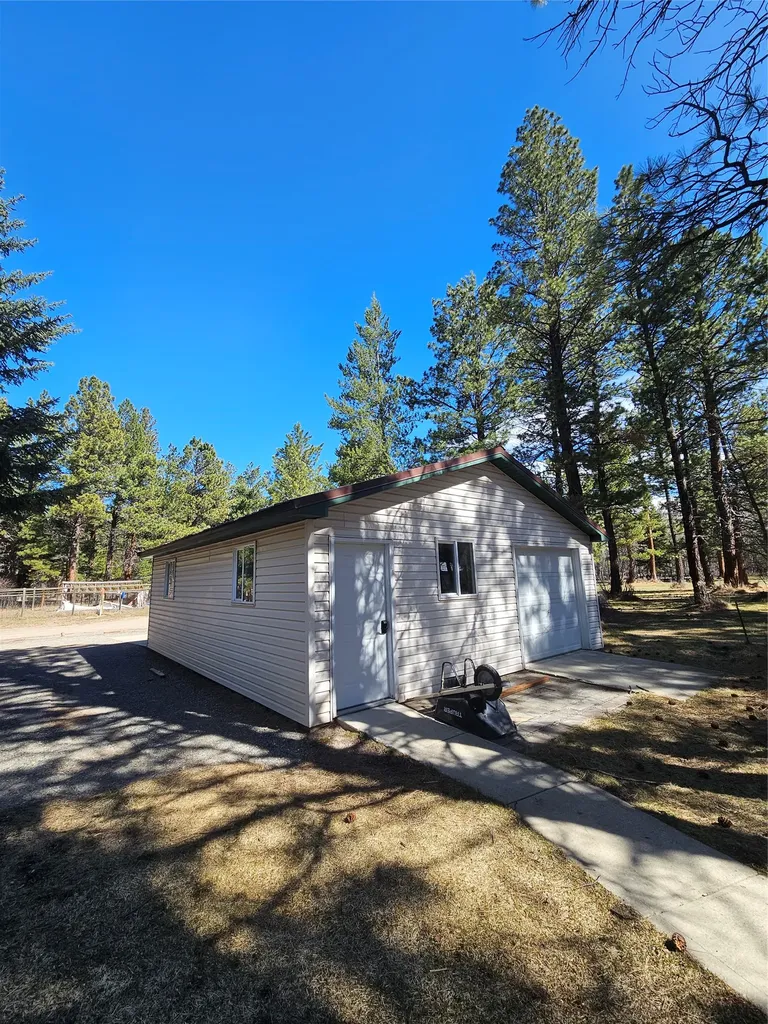 4511 Snow Fleury Lane Lincoln MT 59639