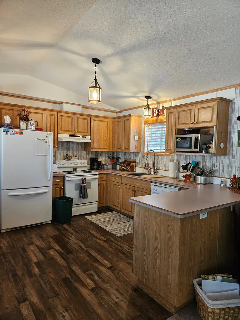 4511 Snow Fleury Lane Lincoln MT 59639