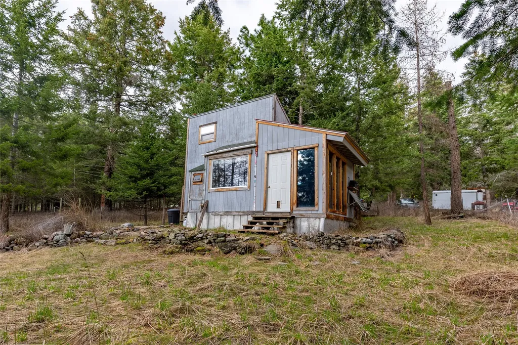 39097 Minesinger Lane Polson MT 59860