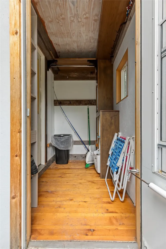 39097 Minesinger Lane Polson MT 59860