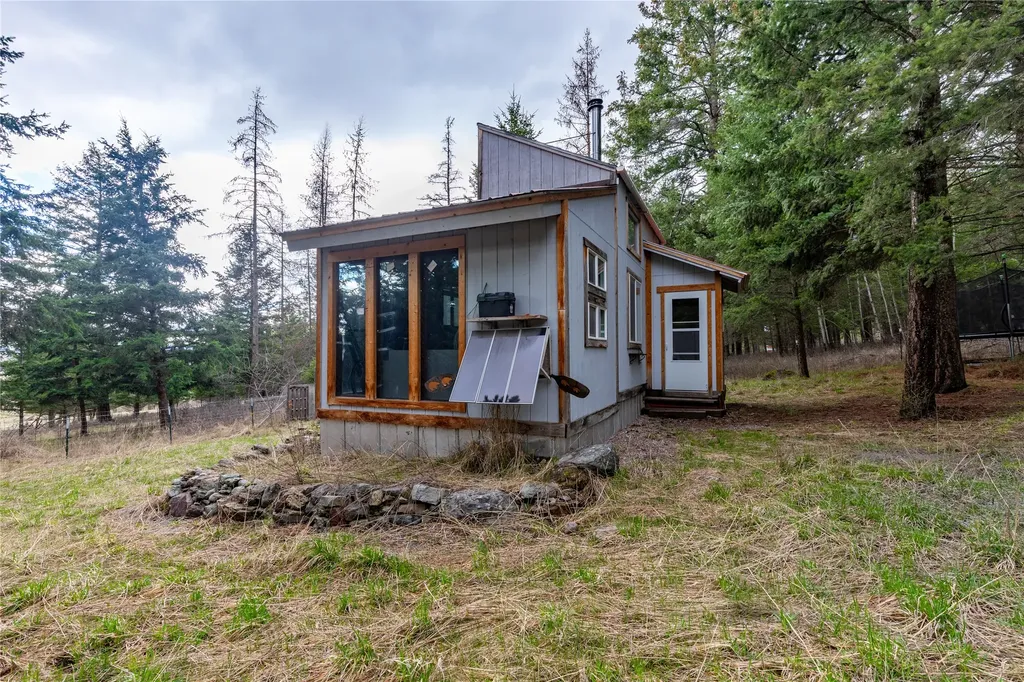 39097 Minesinger Lane Polson MT 59860