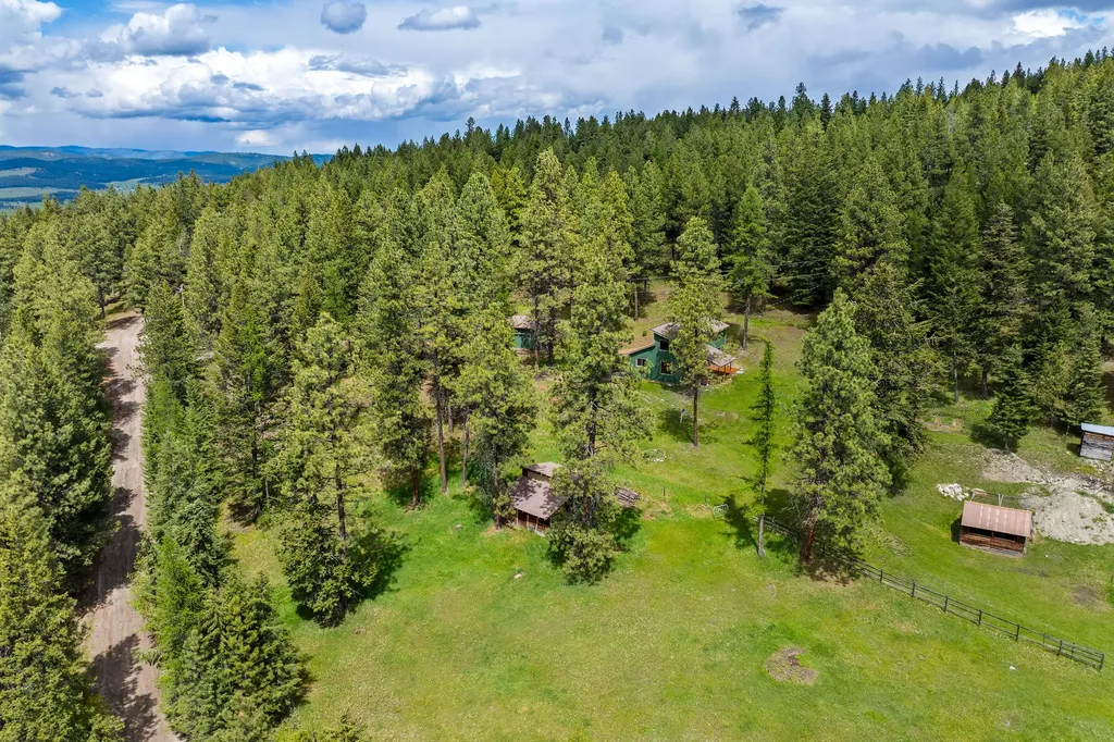 147 Lobo Trail Kalispell MT 59901