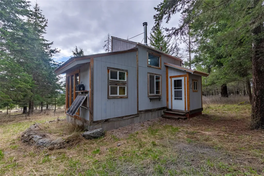39097 Minesinger Lane Polson MT 59860