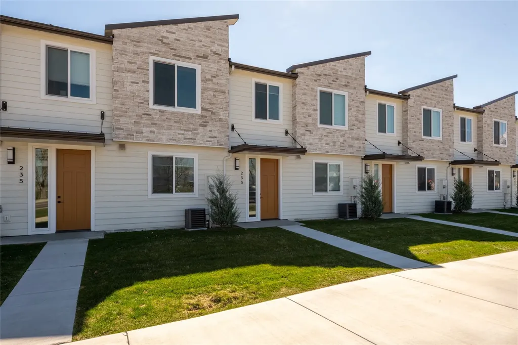 233 Fairgrounds Road Hamilton MT 59840