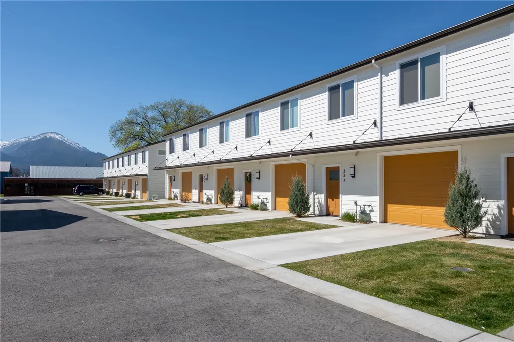 233 Fairgrounds Road Hamilton MT 59840