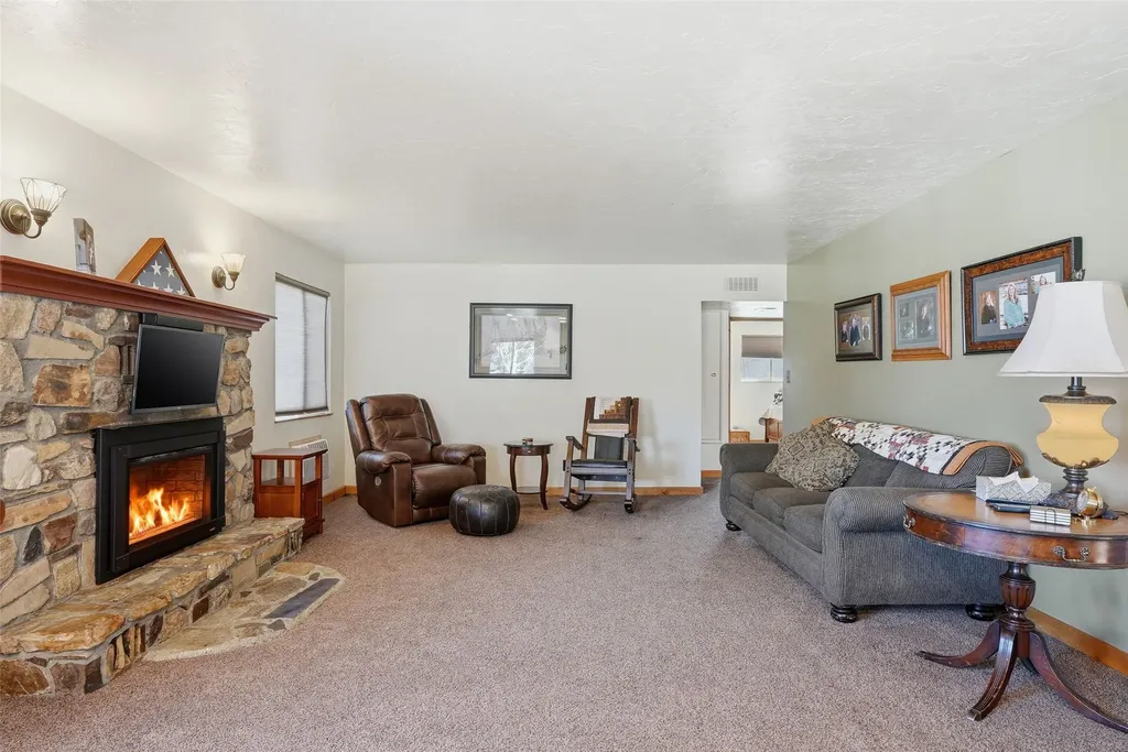 67 Bell Lane Hamilton MT 59840