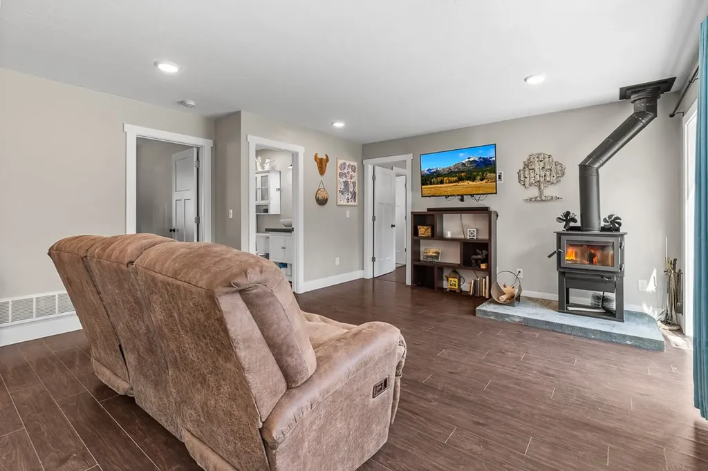 351 Whitewater Lane Alberton MT 59820