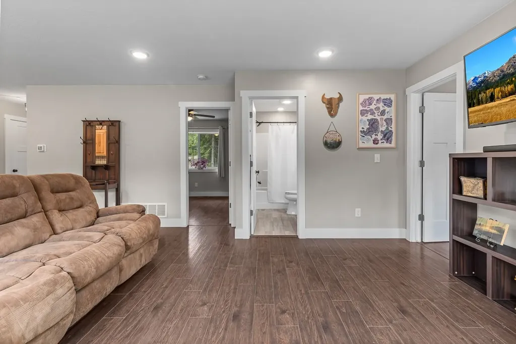351 Whitewater Lane Alberton MT 59820