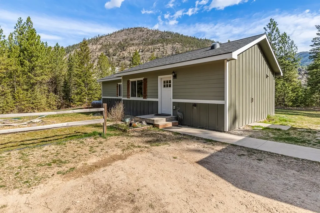 351 Whitewater Lane Alberton MT 59820
