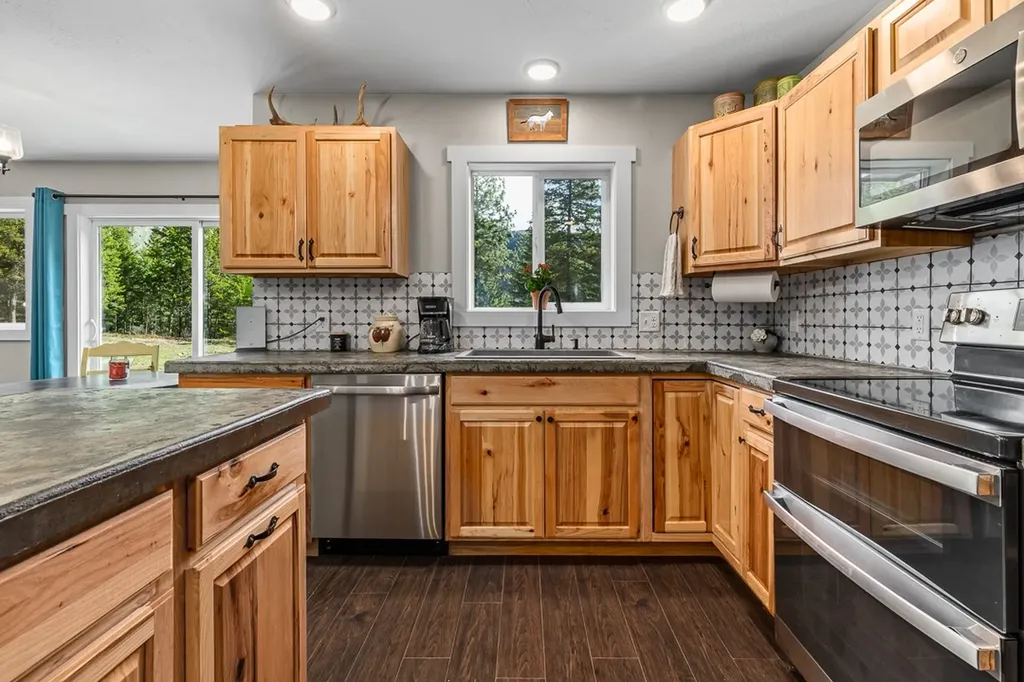 351 Whitewater Lane Alberton MT 59820