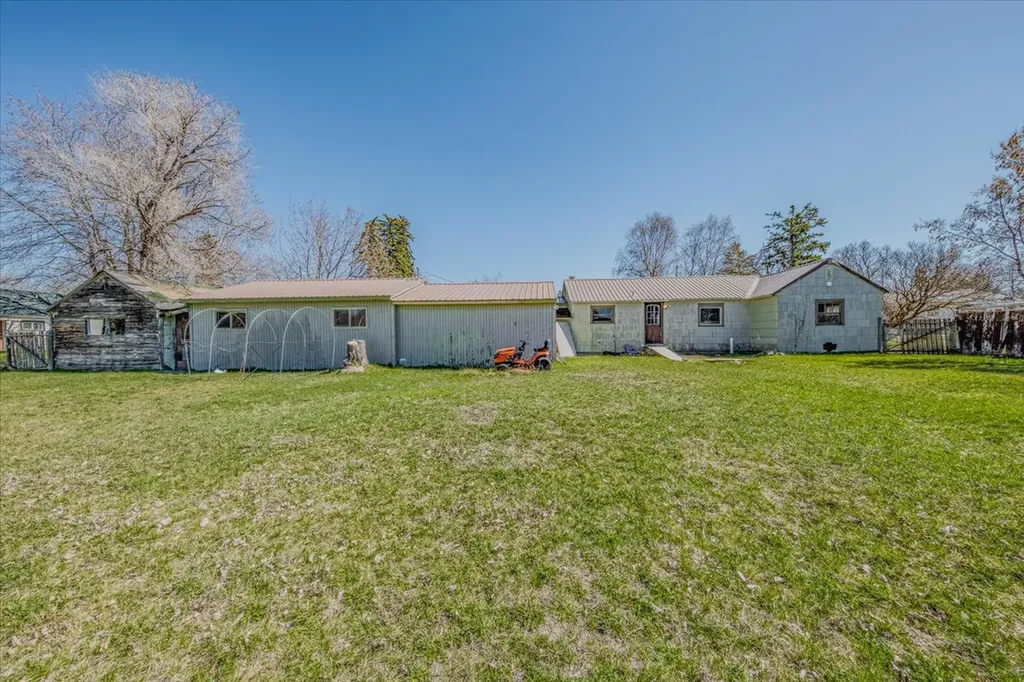 1710 8th Avenue E Kalispell MT 59901