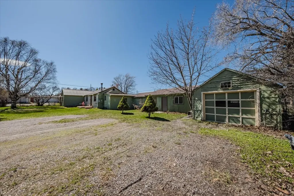 1710 8th Avenue E Kalispell MT 59901