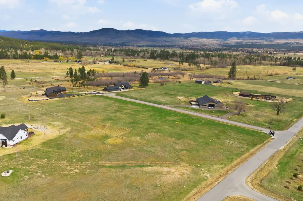 Nkn Trophy Court Florence MT 59833