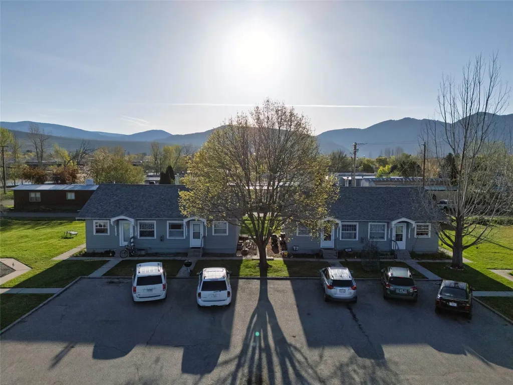 1629 & 1631 River Road Missoula MT 59801
