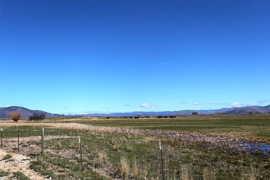 150 Patton Road Lonepine MT 59848