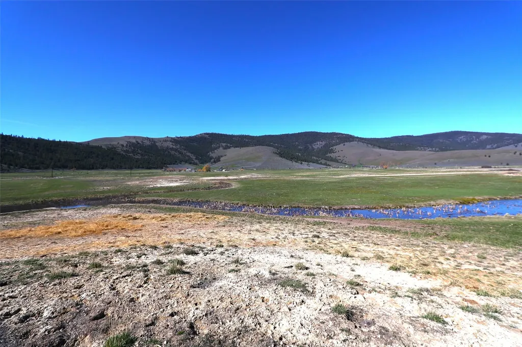 150 Patton Road Lonepine MT 59848