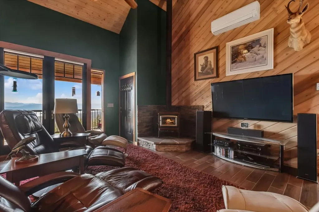 575 Cramer Creek Road Somers MT 59932
