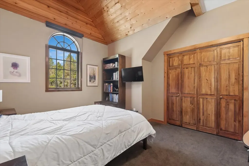 575 Cramer Creek Road Somers MT 59932