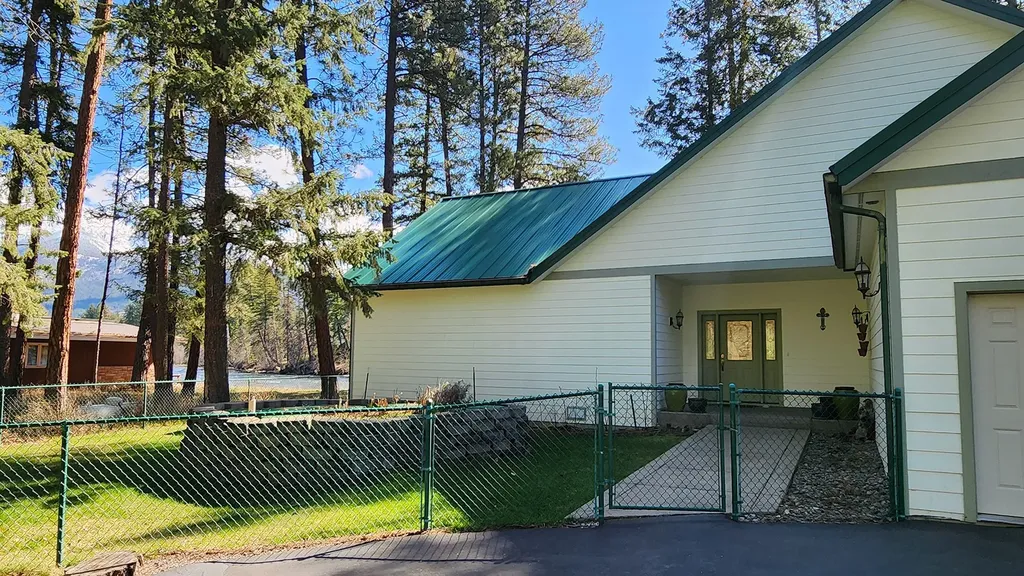 12448 Rippling Waters Road Bigfork MT 59911