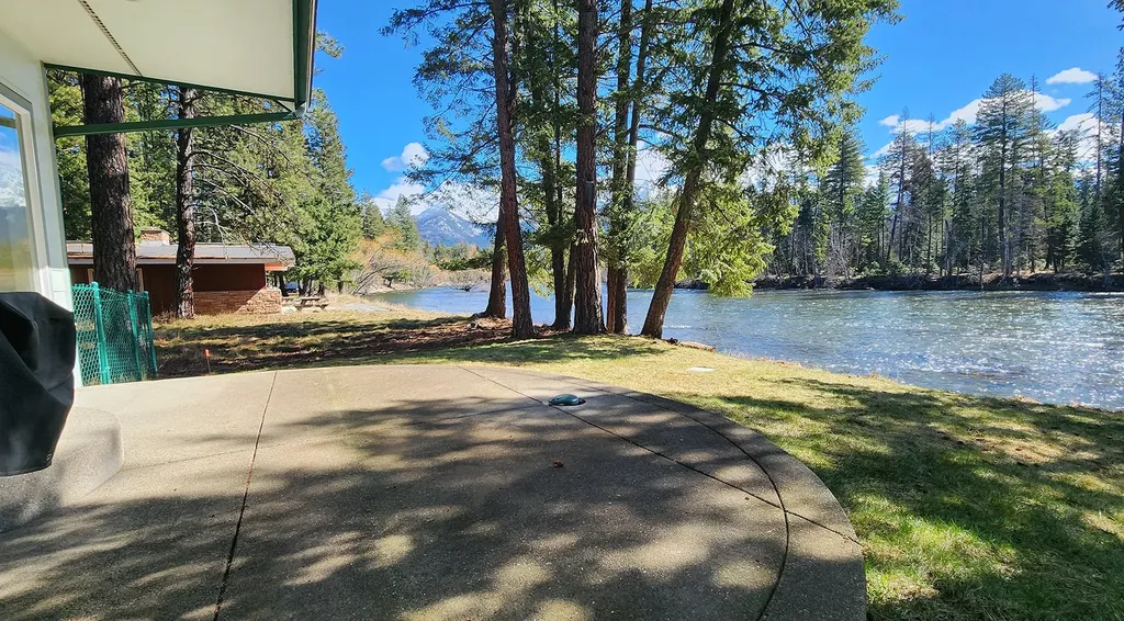 12448 Rippling Waters Road Bigfork MT 59911