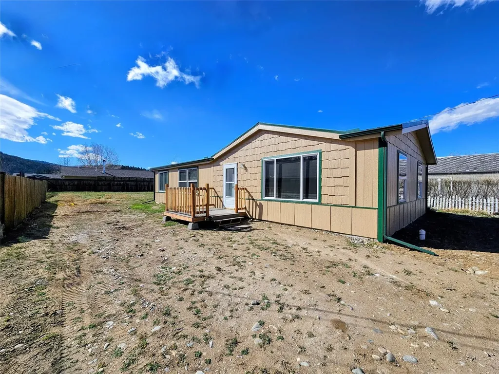 307 S Cleveland Street Boulder MT 59632