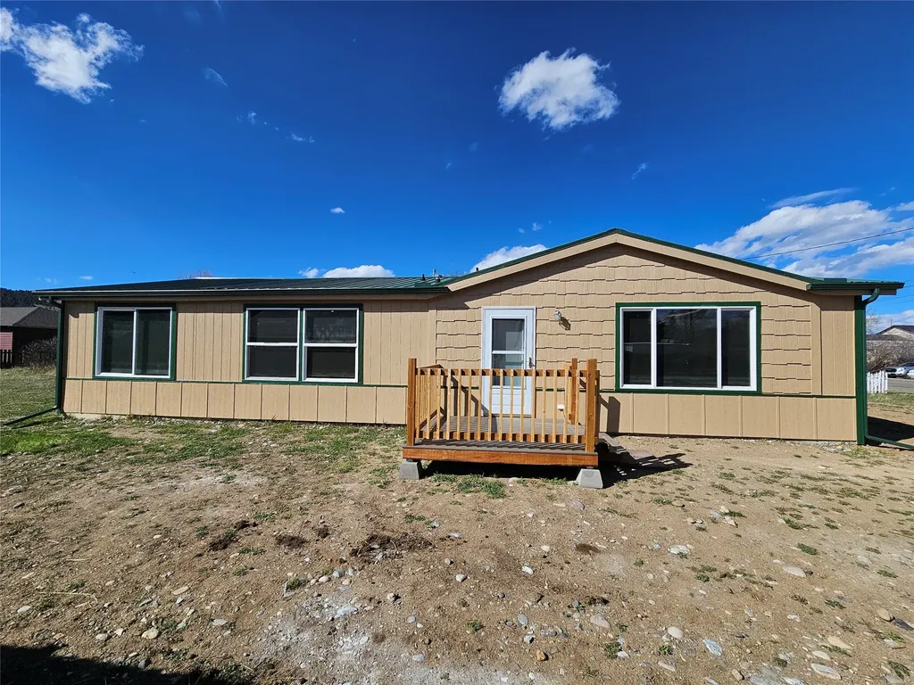 307 S Cleveland Street Boulder MT 59632