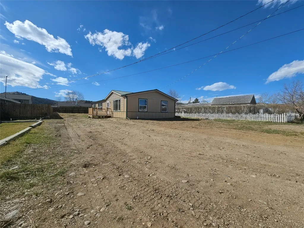 307 S Cleveland Street Boulder MT 59632