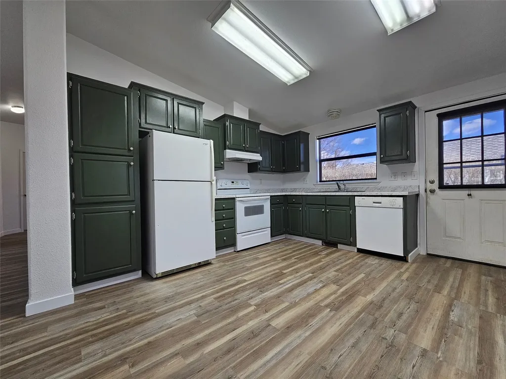 307 S Cleveland Street Boulder MT 59632