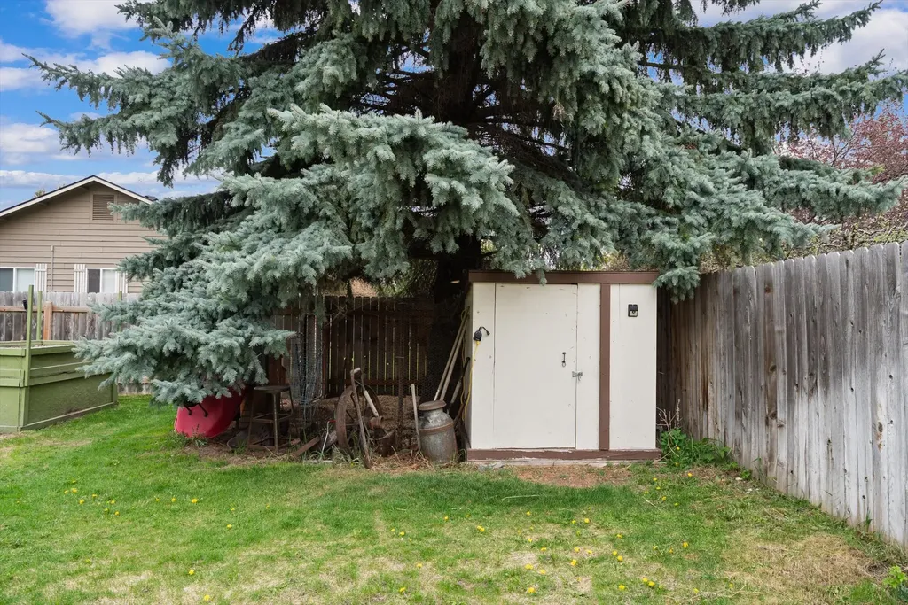 907 View Drive Columbia Falls MT 59912