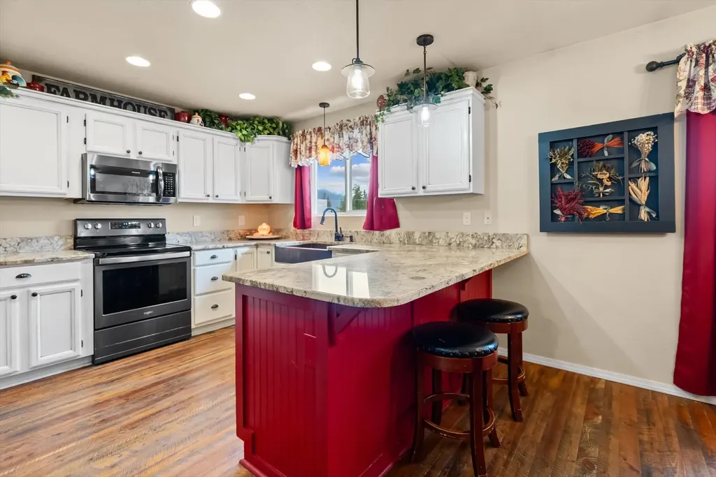 907 View Drive Columbia Falls MT 59912