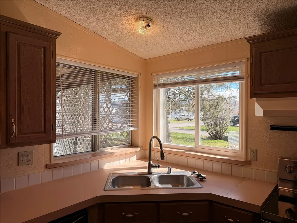 4633 Bailey Street Missoula MT 59808