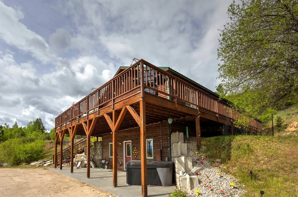 959 W Cow Creek Road Hamilton MT 59840