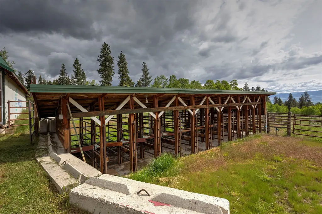 959 W Cow Creek Road Hamilton MT 59840