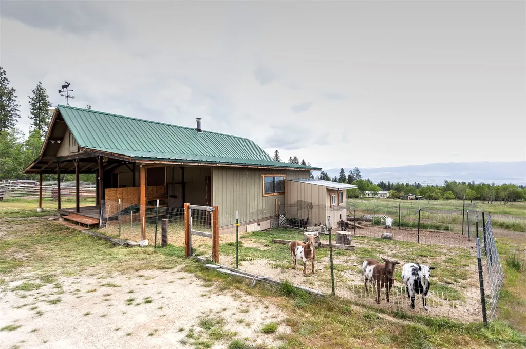 959 W Cow Creek Road Hamilton MT 59840